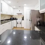 Near Beach Luxurious 2-Bedroom In Jbr